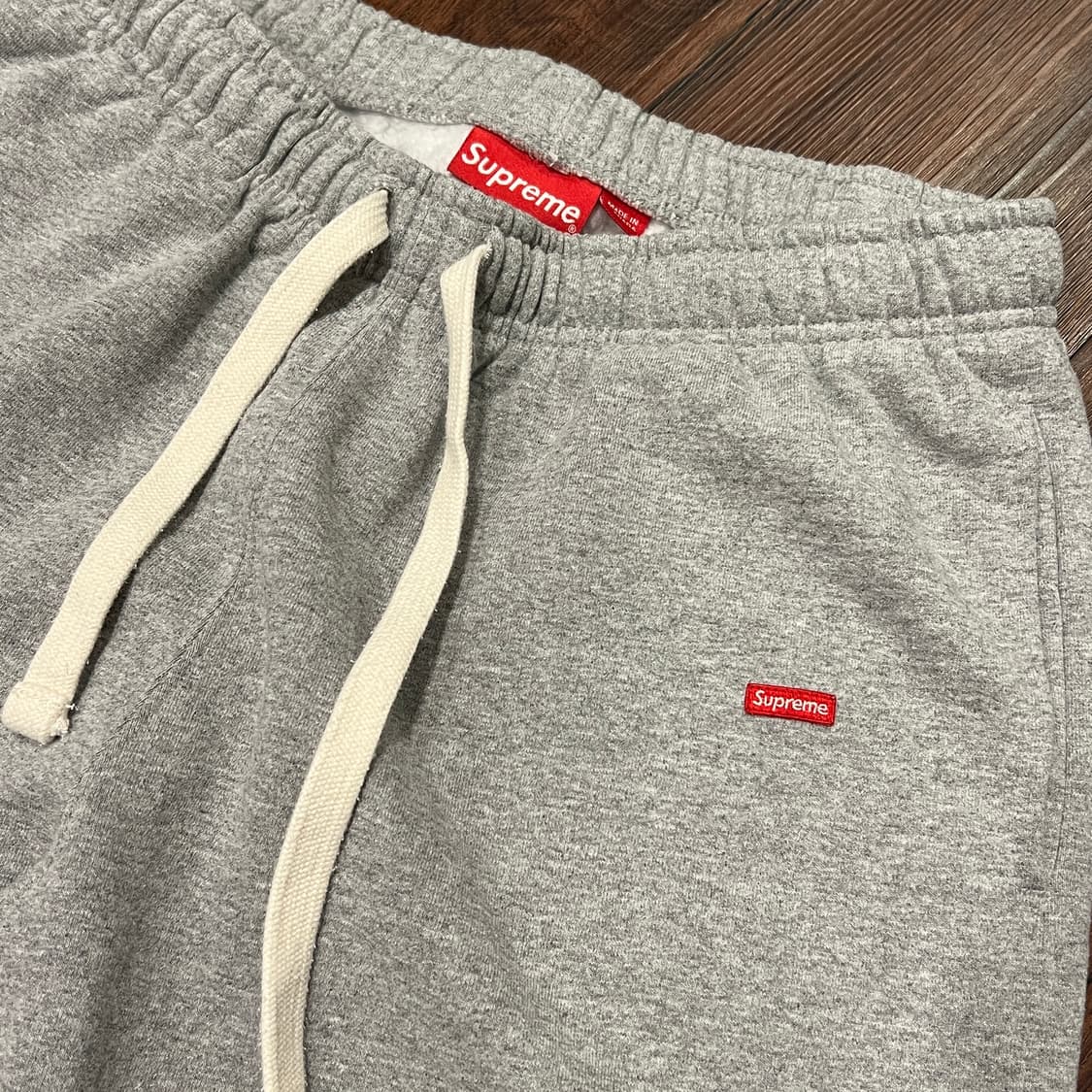 Supreme Small Box Sweatpant 상품이미지1
