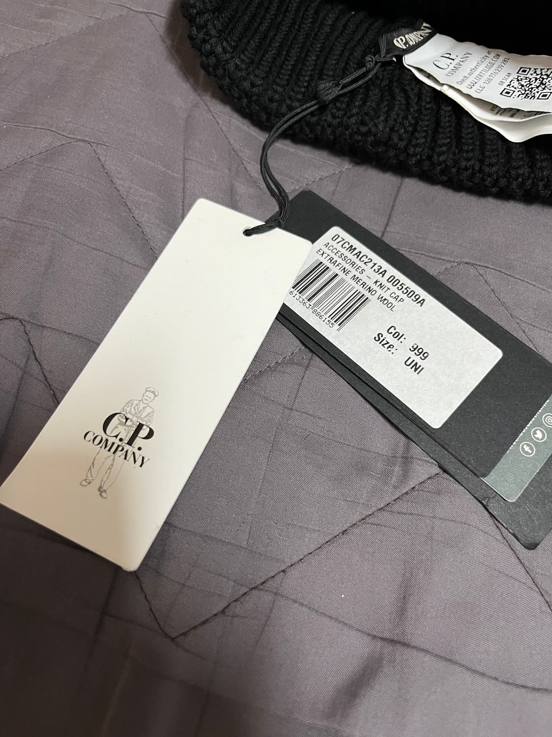 C.P. company 씨피컴퍼니 고글 비니 블랙 상품이미지4