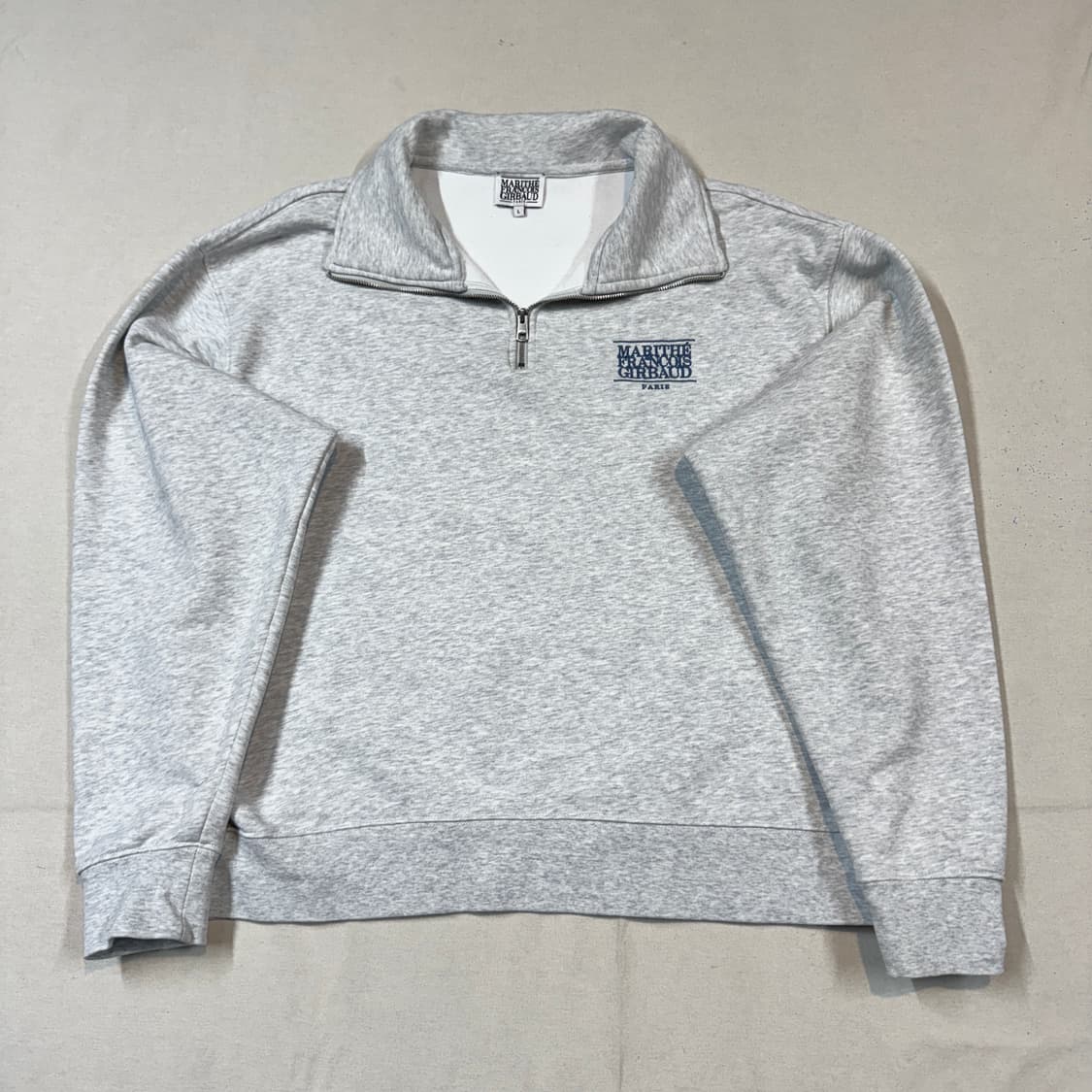 L) 마리떼 프랑소와 저버 로고 반집업 그레이 상품이미지1