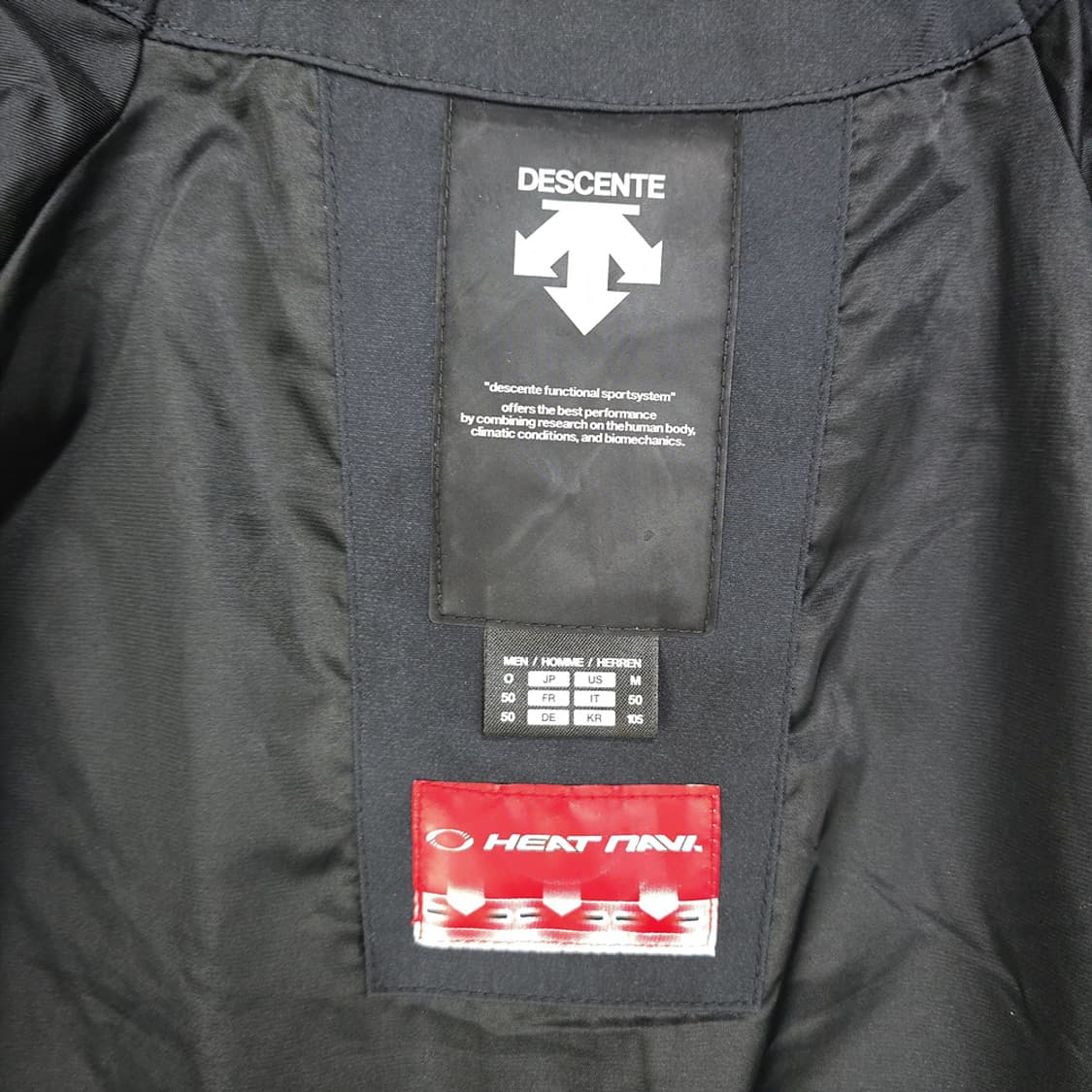 데상트(Descente) 히트나비 패딩 105 상품이미지8