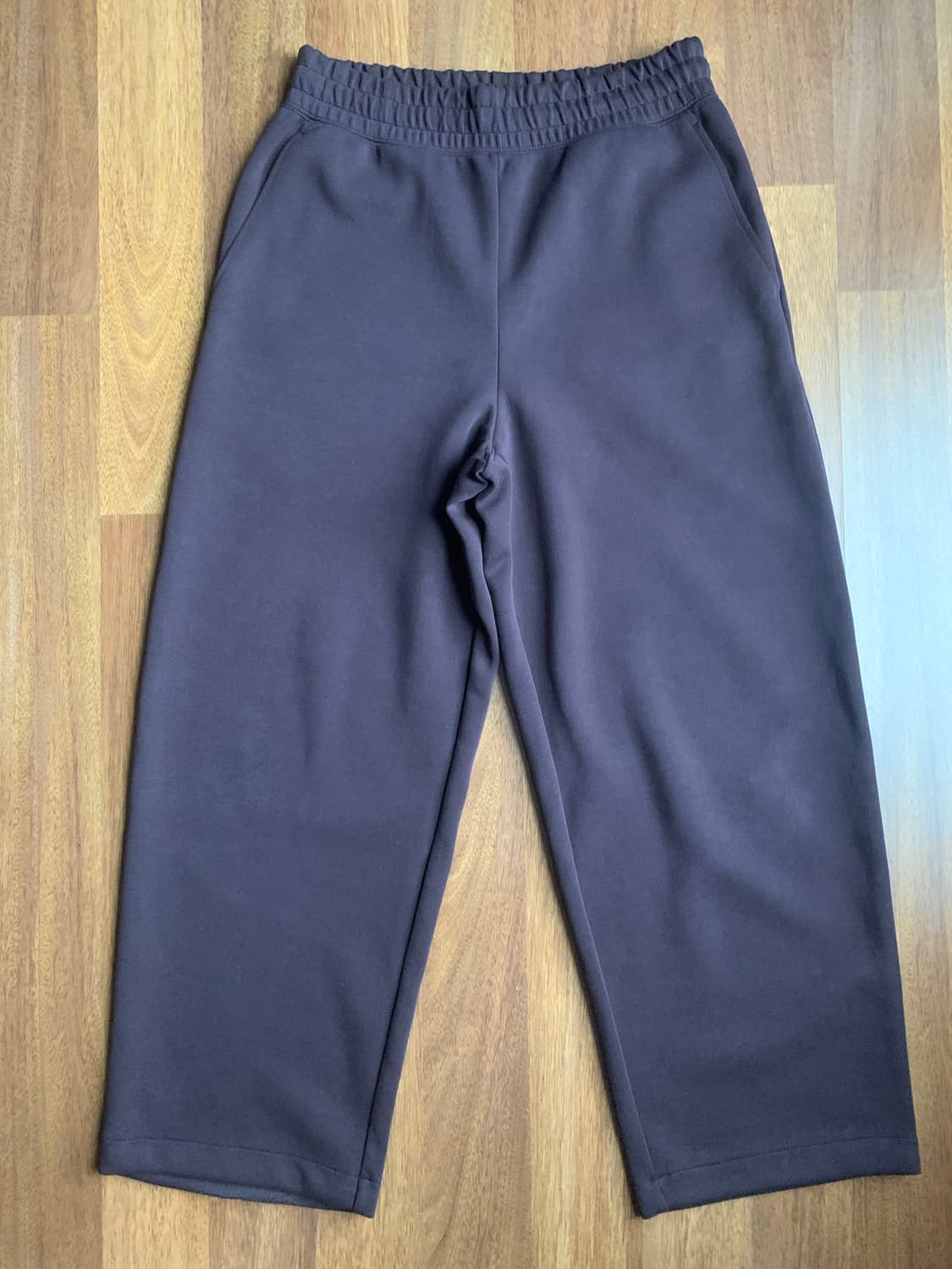 유니클로 스웨트 와이드 팬츠 M(다크브라운) 상품이미지1