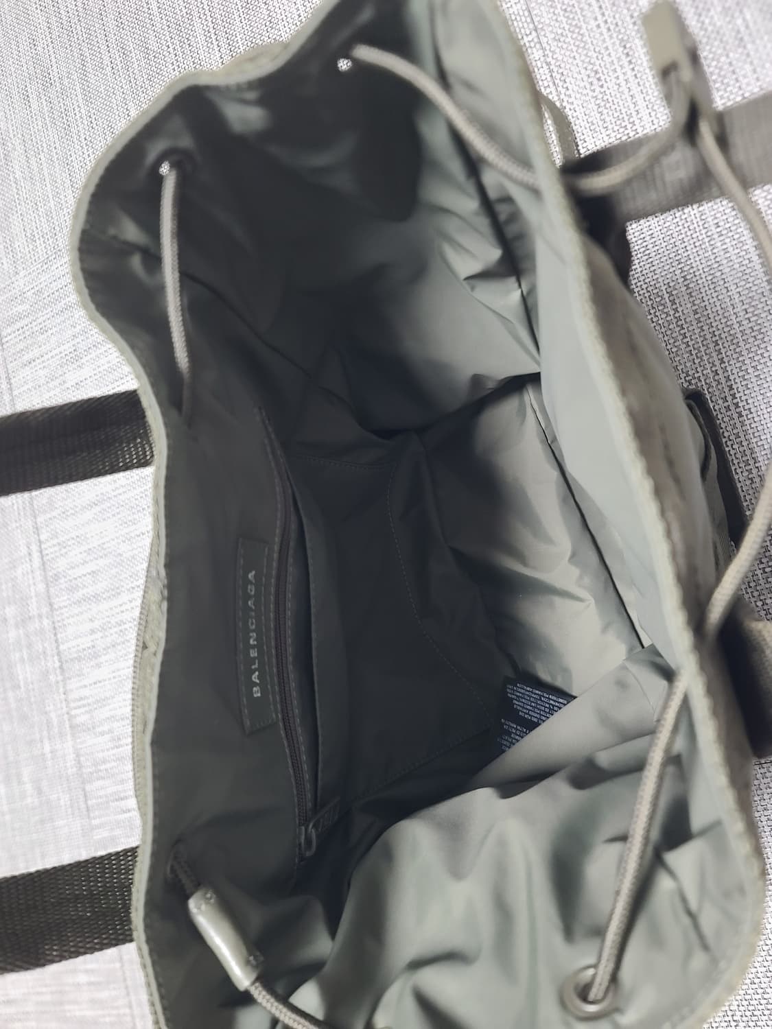 발렌시아가 아미 토트 크로스백 카키 상품이미지4