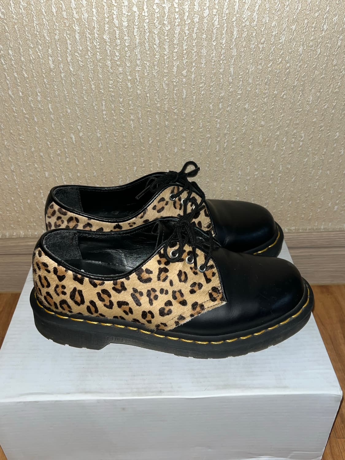 [235] 닥터마틴 레오파드 슈즈 상품이미지1