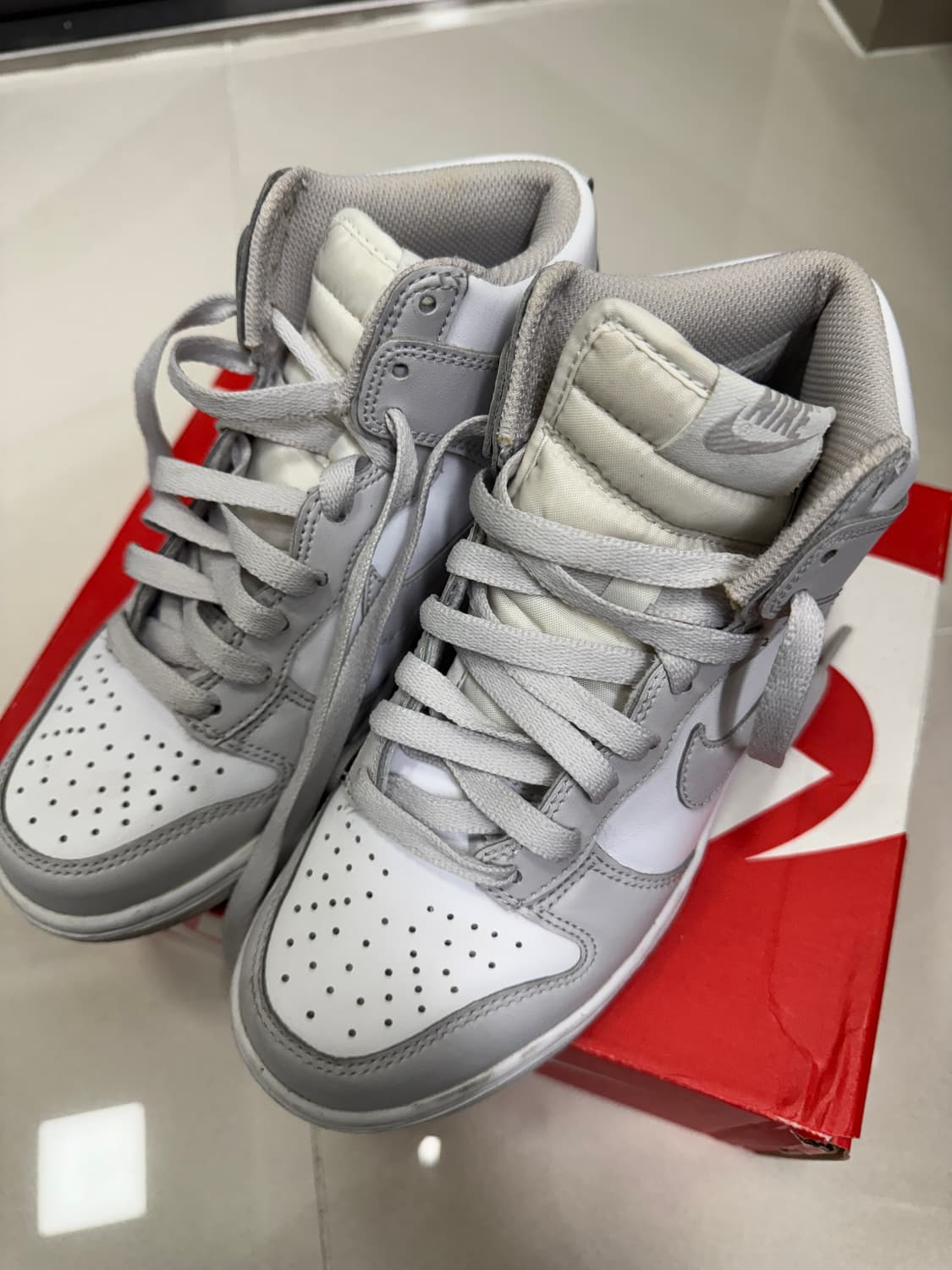 나이키 덩크 하이 바스트 그레이 225 상품이미지2