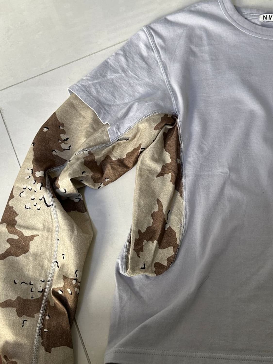 NVRFRGT PANELED LAYERD SLEEVE TEE 상품이미지5