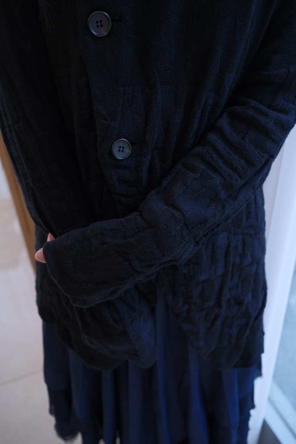 Lettering Jacquard wrinkled cardigan 상품이미지3