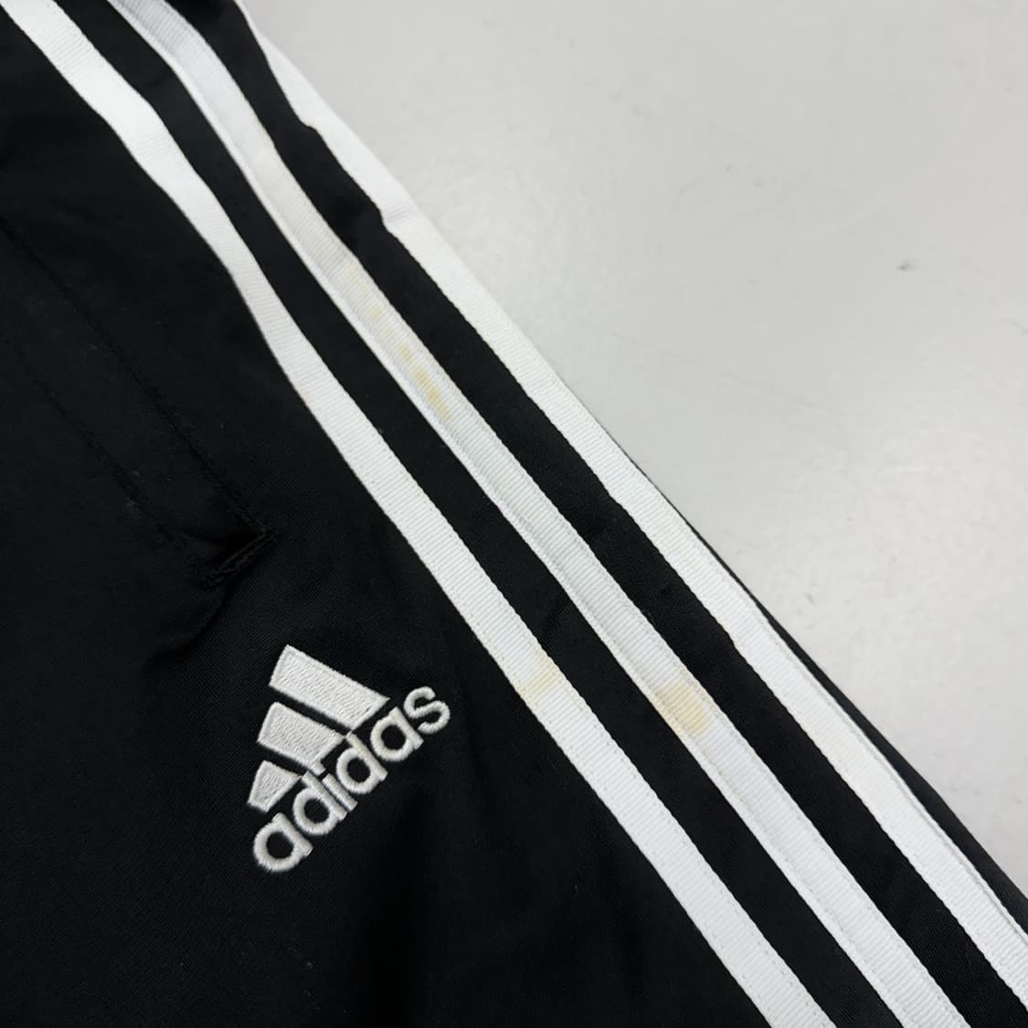 아디다스 00s 삼선 올드스쿨 와이드 트랙팬츠 상품이미지4