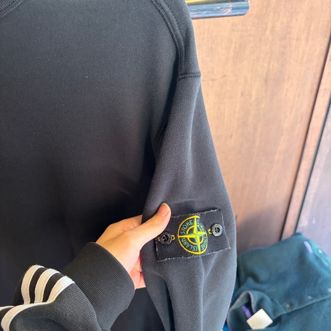 15771 - 스톤아일랜드 블랙 와펜 맨투맨 상품이미지6