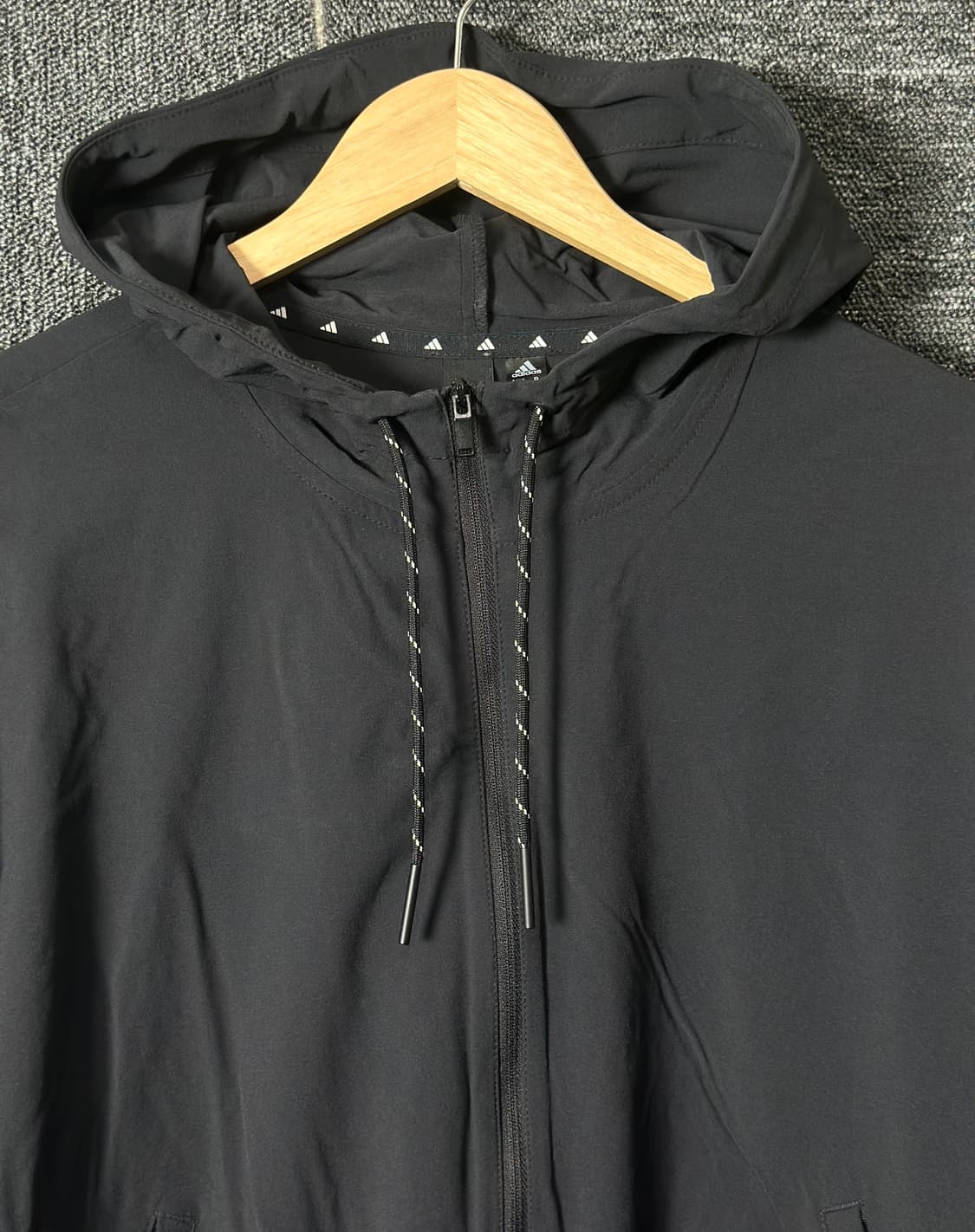 아디다스 여성 3선 바람막이 M 상품이미지4