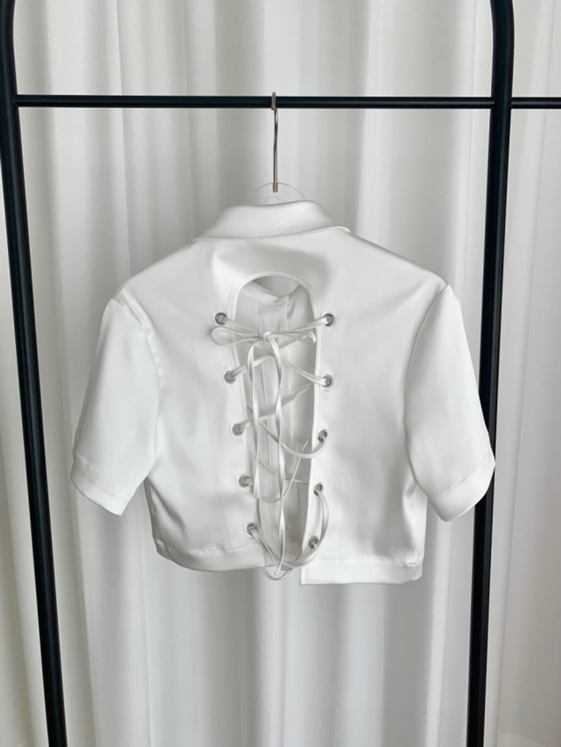 라뇨 체리퀴리 아일렛 새틴 셔츠 & 새틴 미니 스커트 상품이미지8