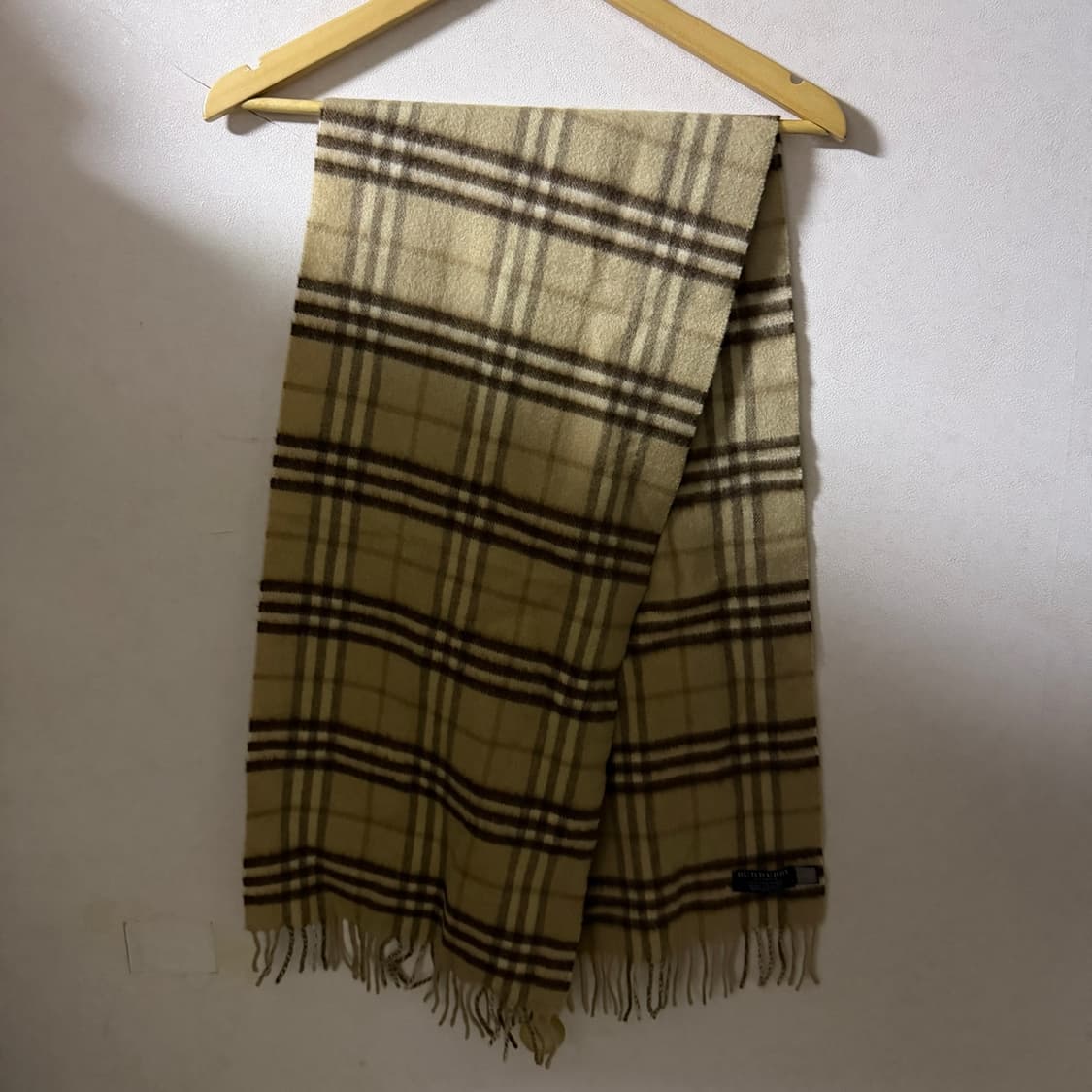 버버리 캐시미어 머플러 라이트 그린 상품이미지8