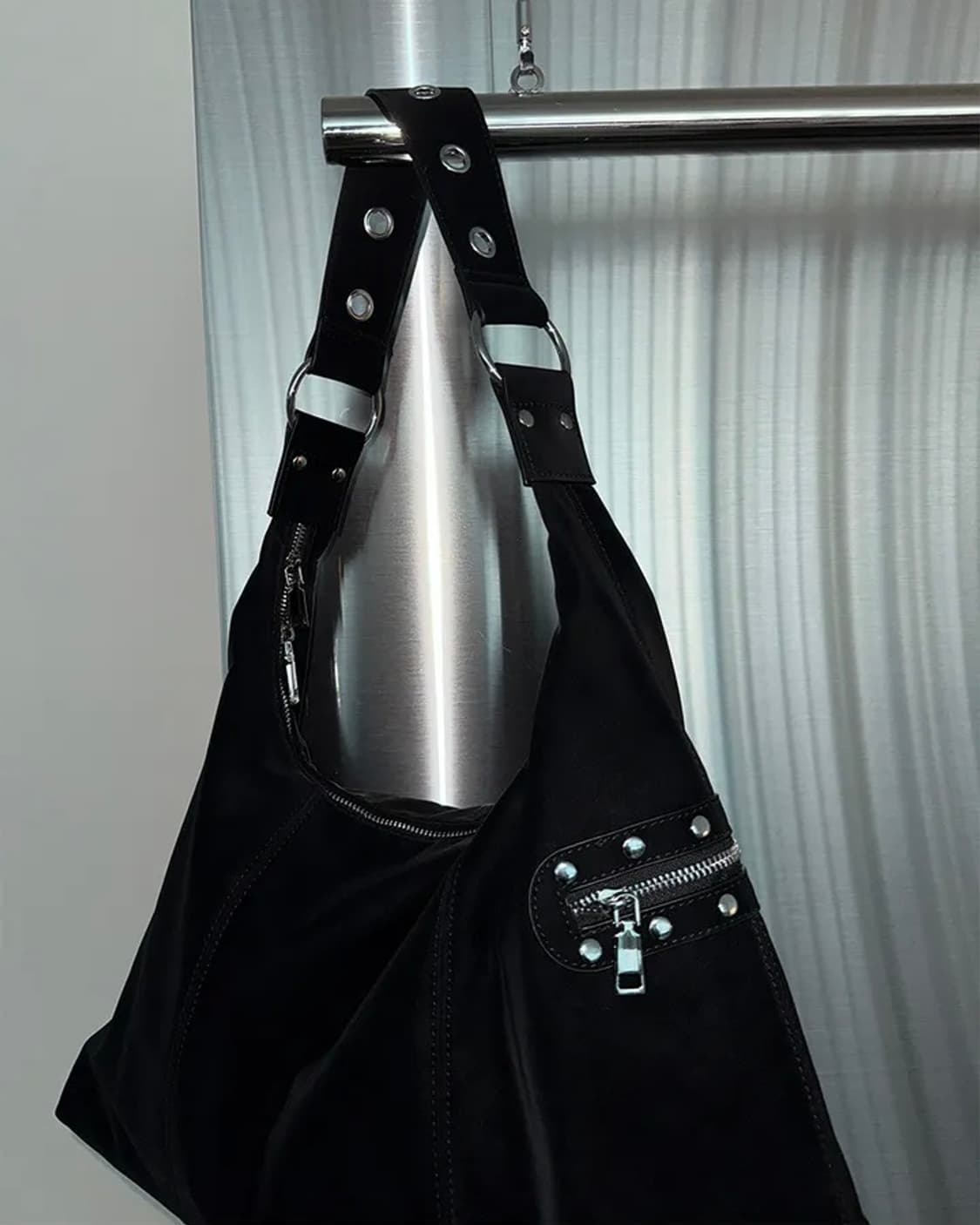 Stud zipper shoulder bag 상품이미지2