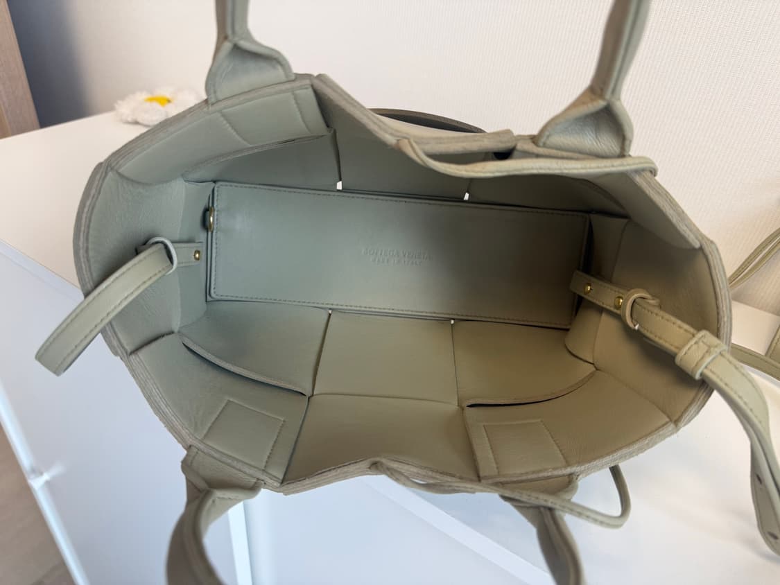 보테가베네타 아르코 토트백 상품이미지5