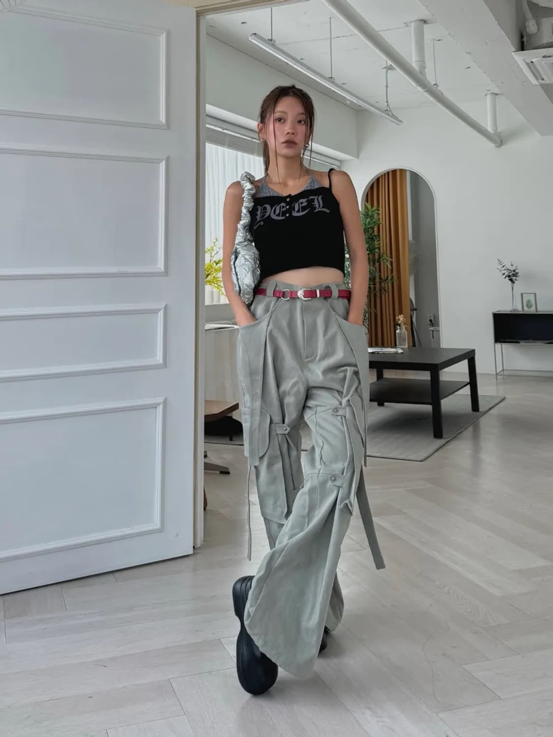 yeel 와이이이엘 유틸리티 스냅 와이드 카고 팬츠 카키 상품이미지3