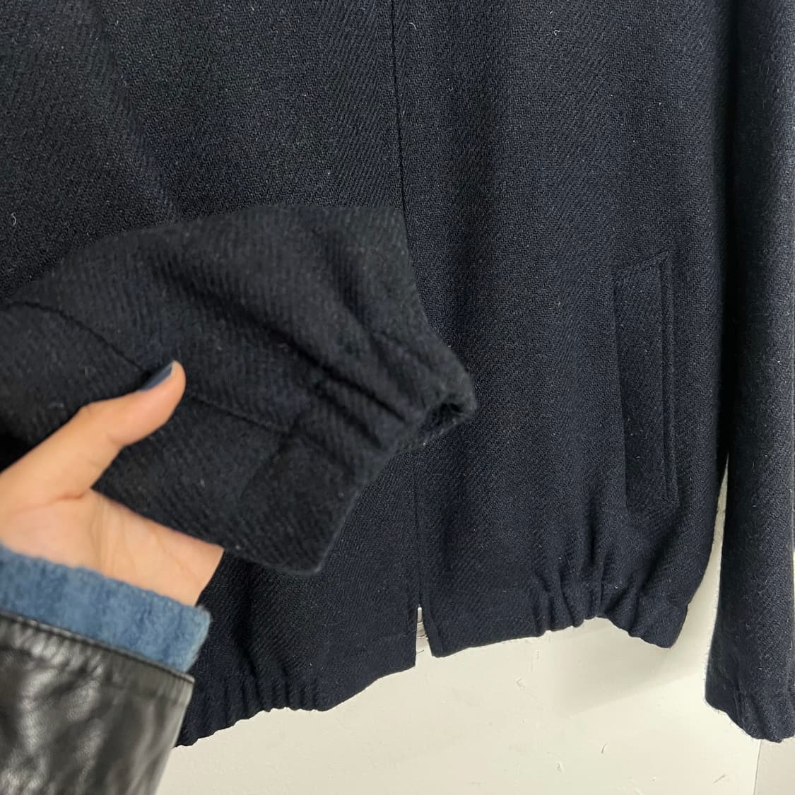 브라운야드 해리스트위드 드랍숄더 블루종 상품이미지3