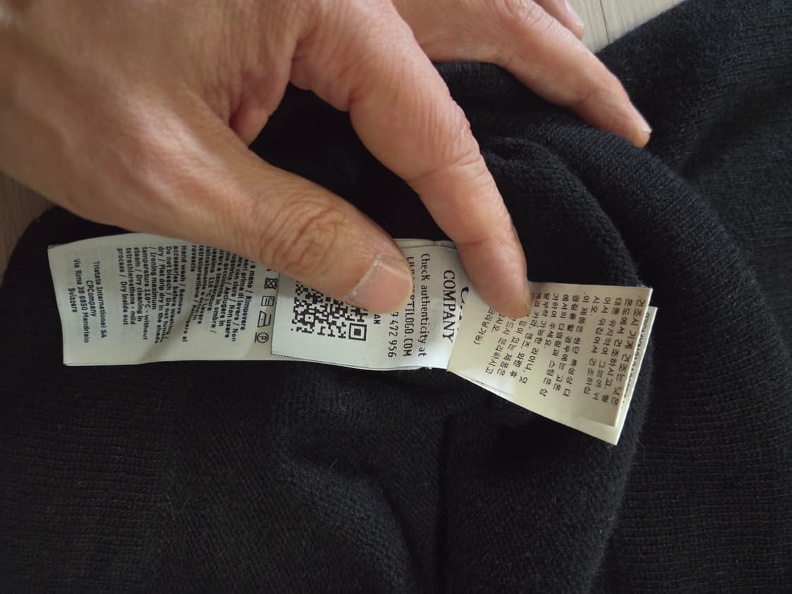 C.P. Company 렌즈 와펜 울 니트 블랙 (50) 상품이미지6