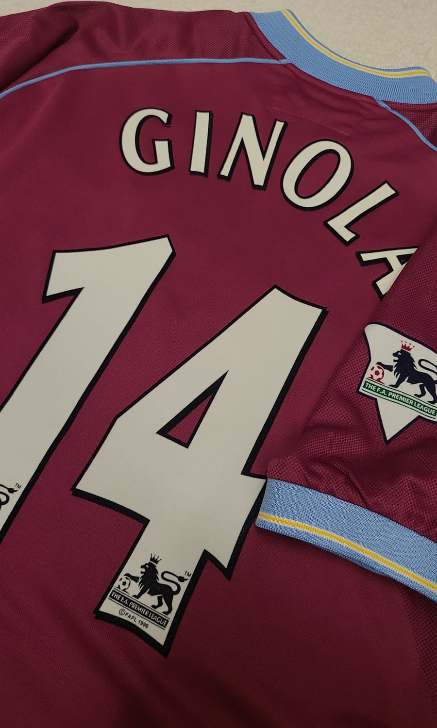 아스톤빌라 01-02 지놀라 유니폼 상품이미지4