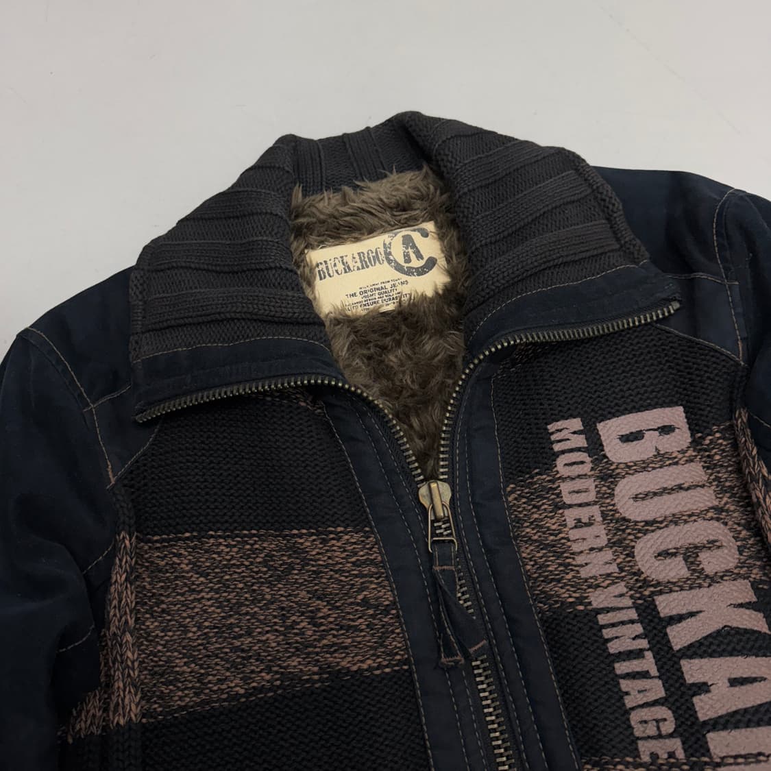 버커루 Y2K 락 펑크 빅로고 퍼 니트집업 상품이미지3