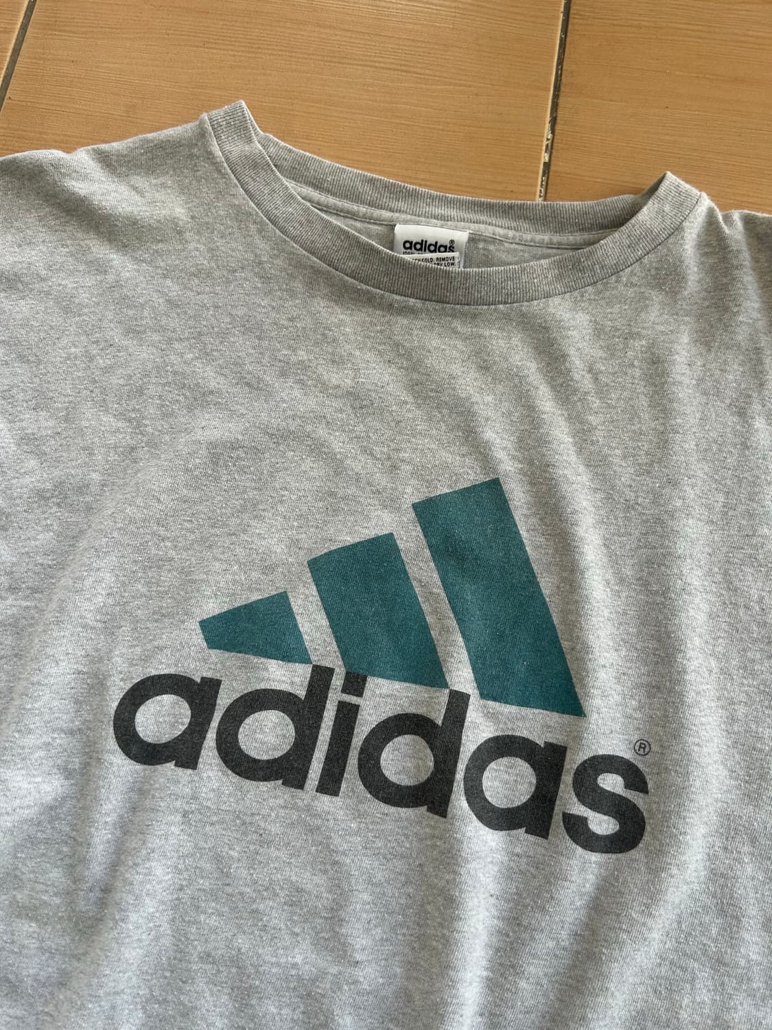90‘s 아디다스 빅로고 티셔츠 상품이미지3