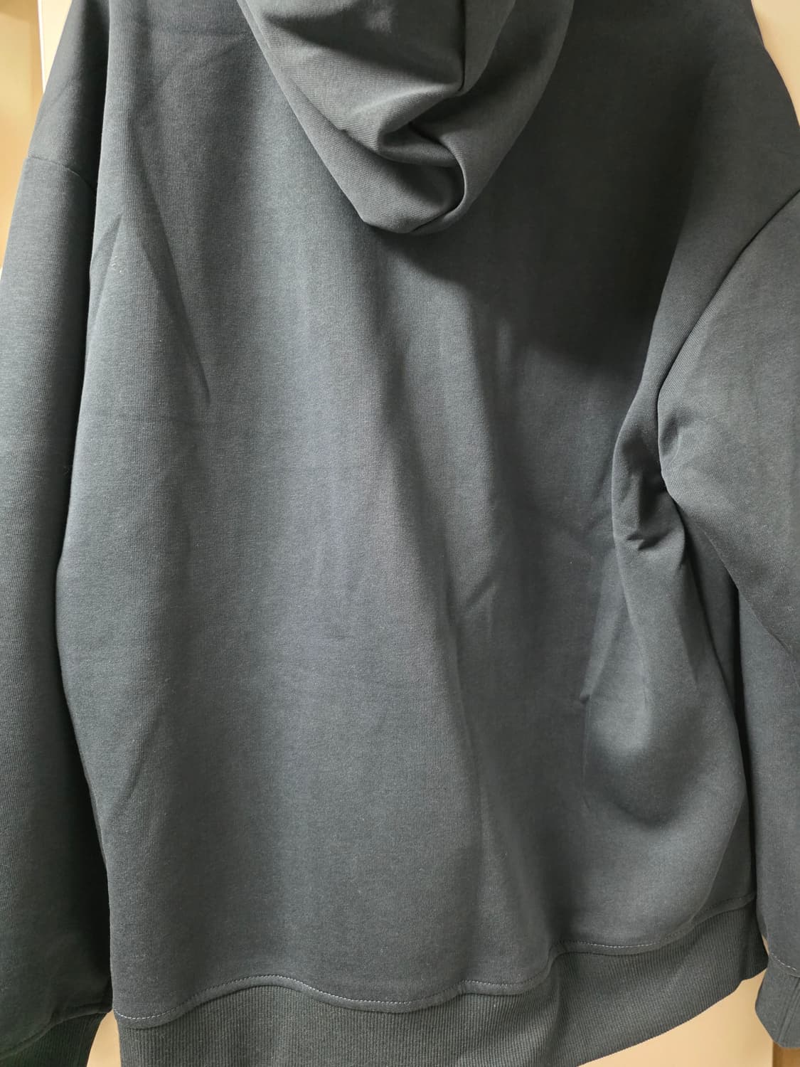 뉴발란스 네이비 후드티 RELAXED핏 상품이미지3