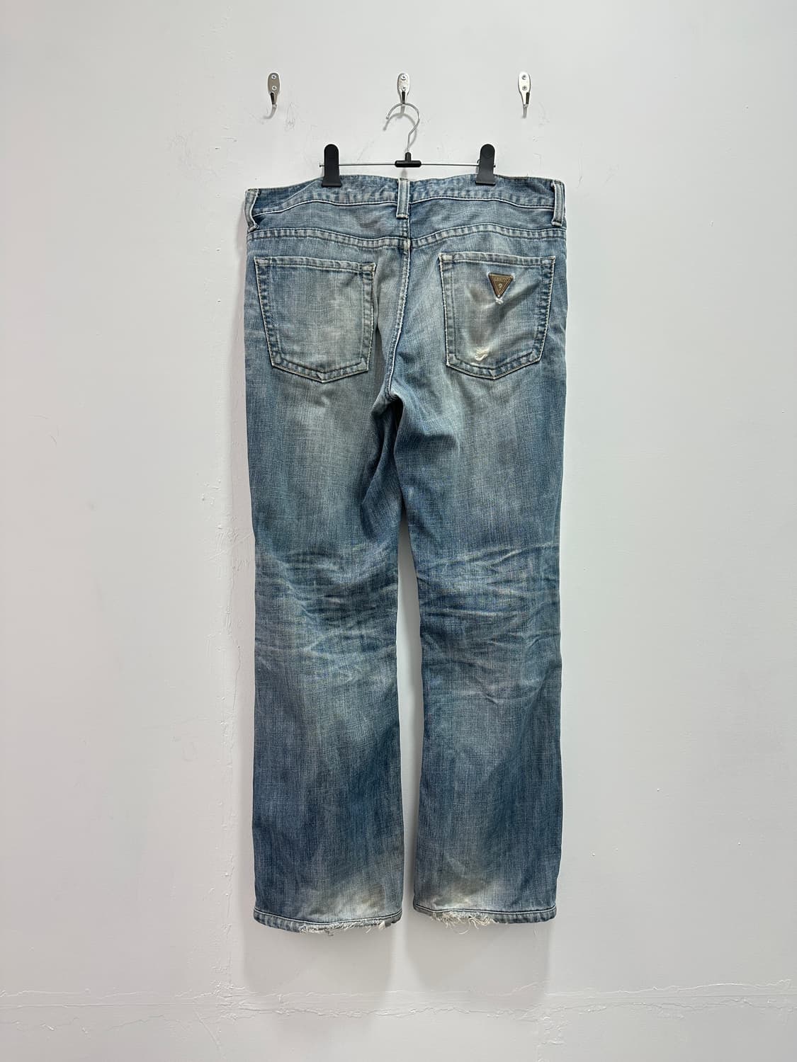 Guess destroyed denim sagging jeans  상품이미지8