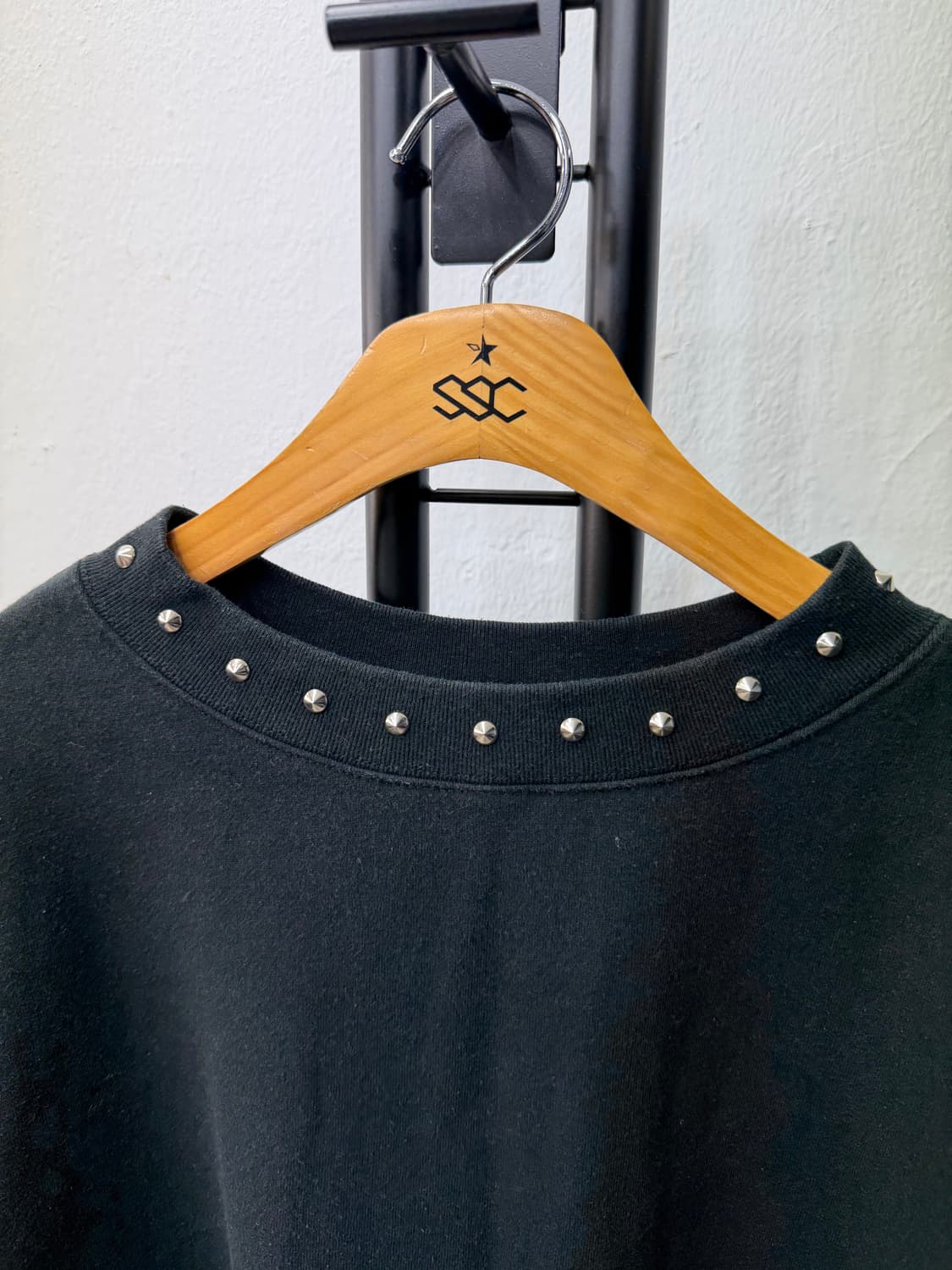 정품) 이로 한섬 오버핏 스터드 포인트 맨투맨 S  상품이미지3