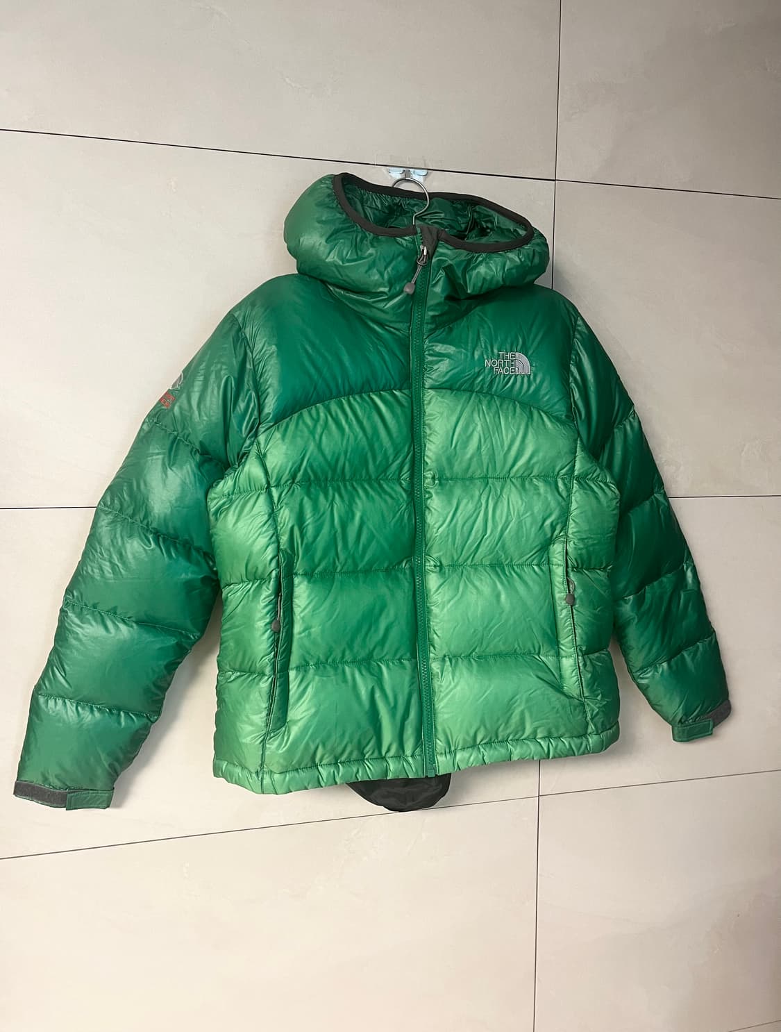 새상품 노스페이스 써밋 아콘 패딩 [M] 상품이미지4