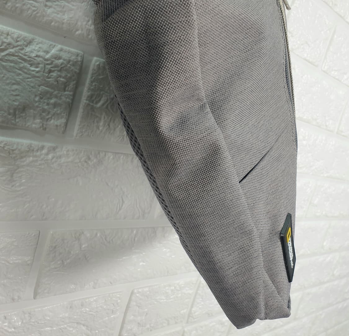 내셔널지오그래픽 슬링백 상품이미지7