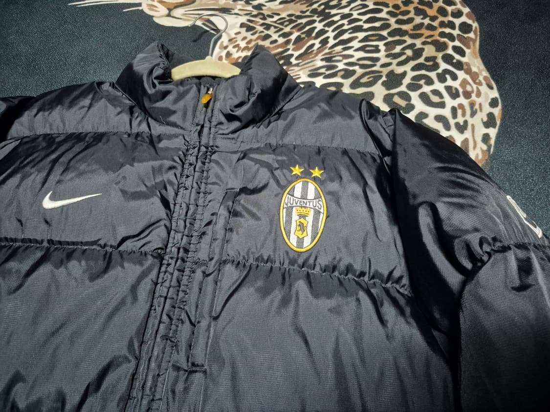 00's 나이키 X 유벤투스 03-04 올드스쿨 대장급 패딩 L 상품이미지2
