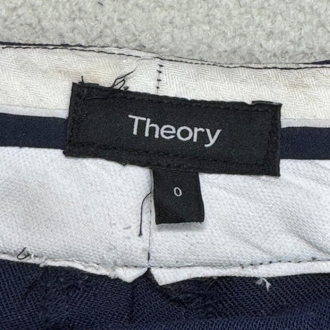 THEORY 부츠컷 슬랙스 네이비 0 상품이미지3