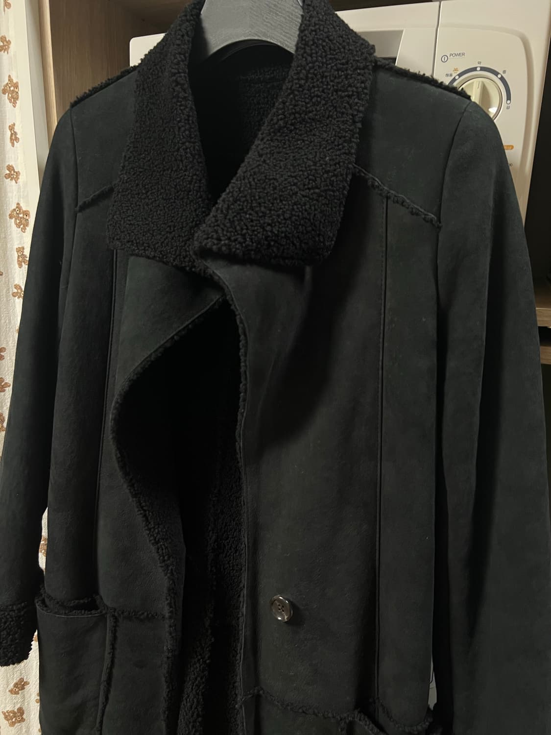 블랙 무스탕 코트 상품이미지3