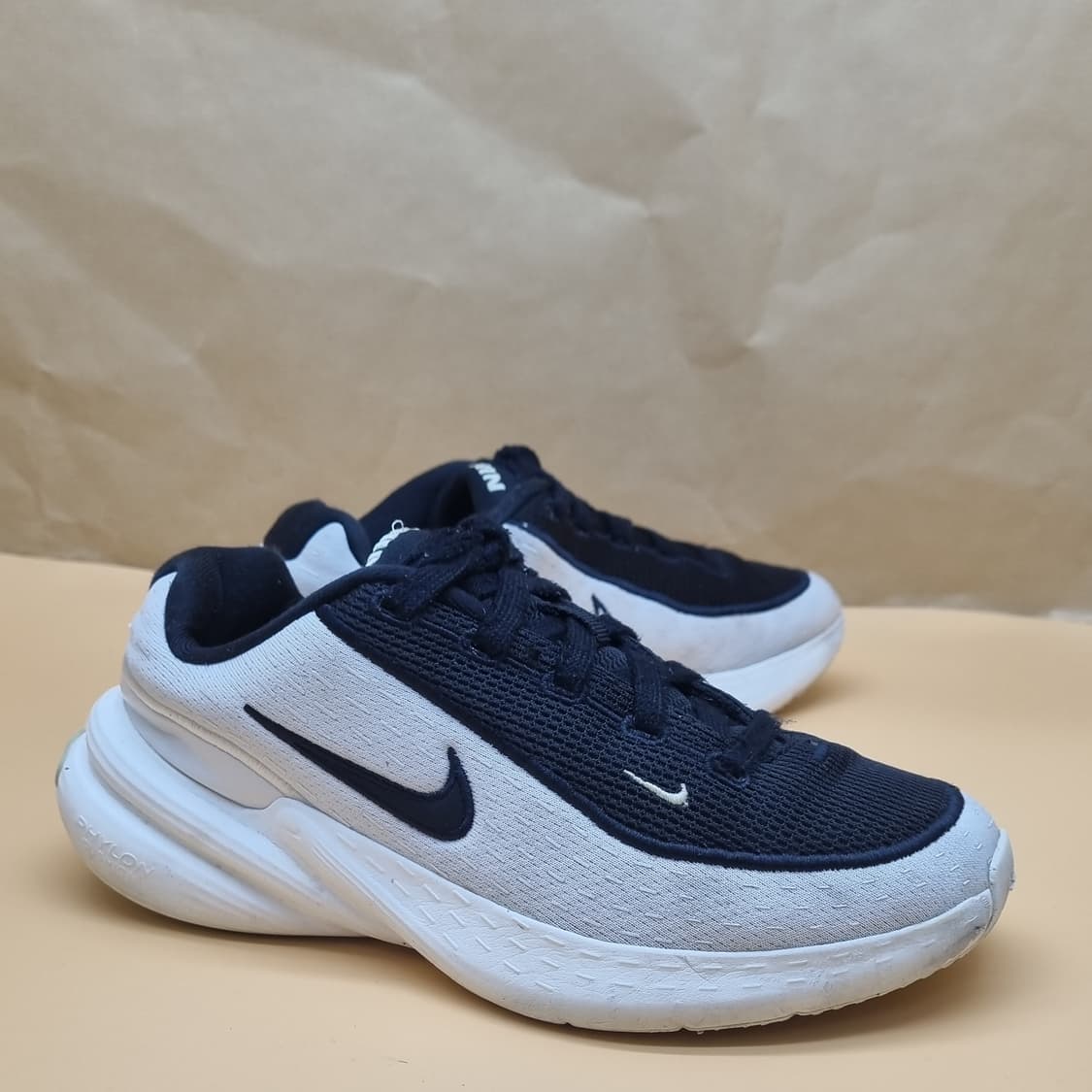 나이키 업 리프트sc 여성운동화235  상품이미지1