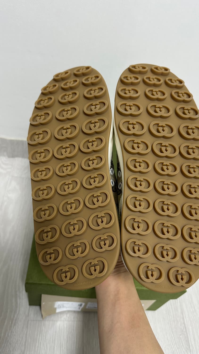 구찌 베이지 에보니 GG 캔버스 남성 6사이즈 국내 매장 새상품 상품이미지6