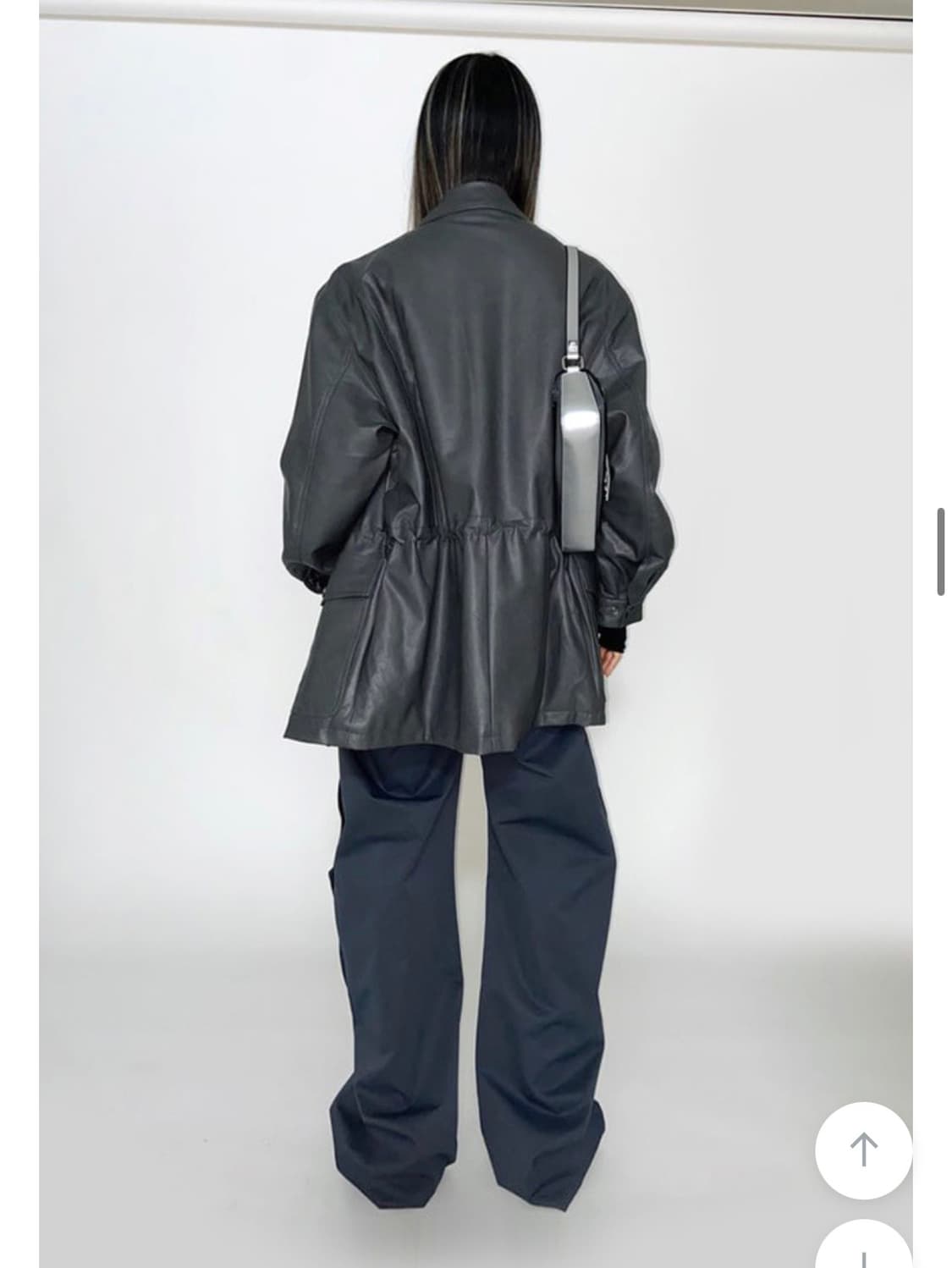 프라이빗룩북 패디드 레더 자켓 상품이미지3