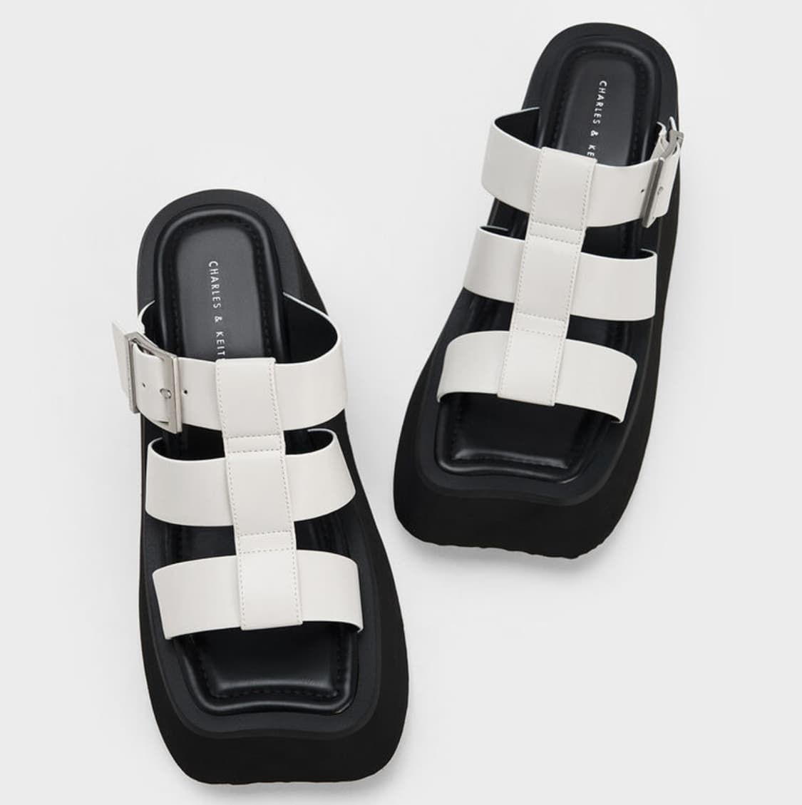 찰스앤키스 한소희 리사 플랫폼 글레디에이터 샌들 - 화이트 상품이미지2
