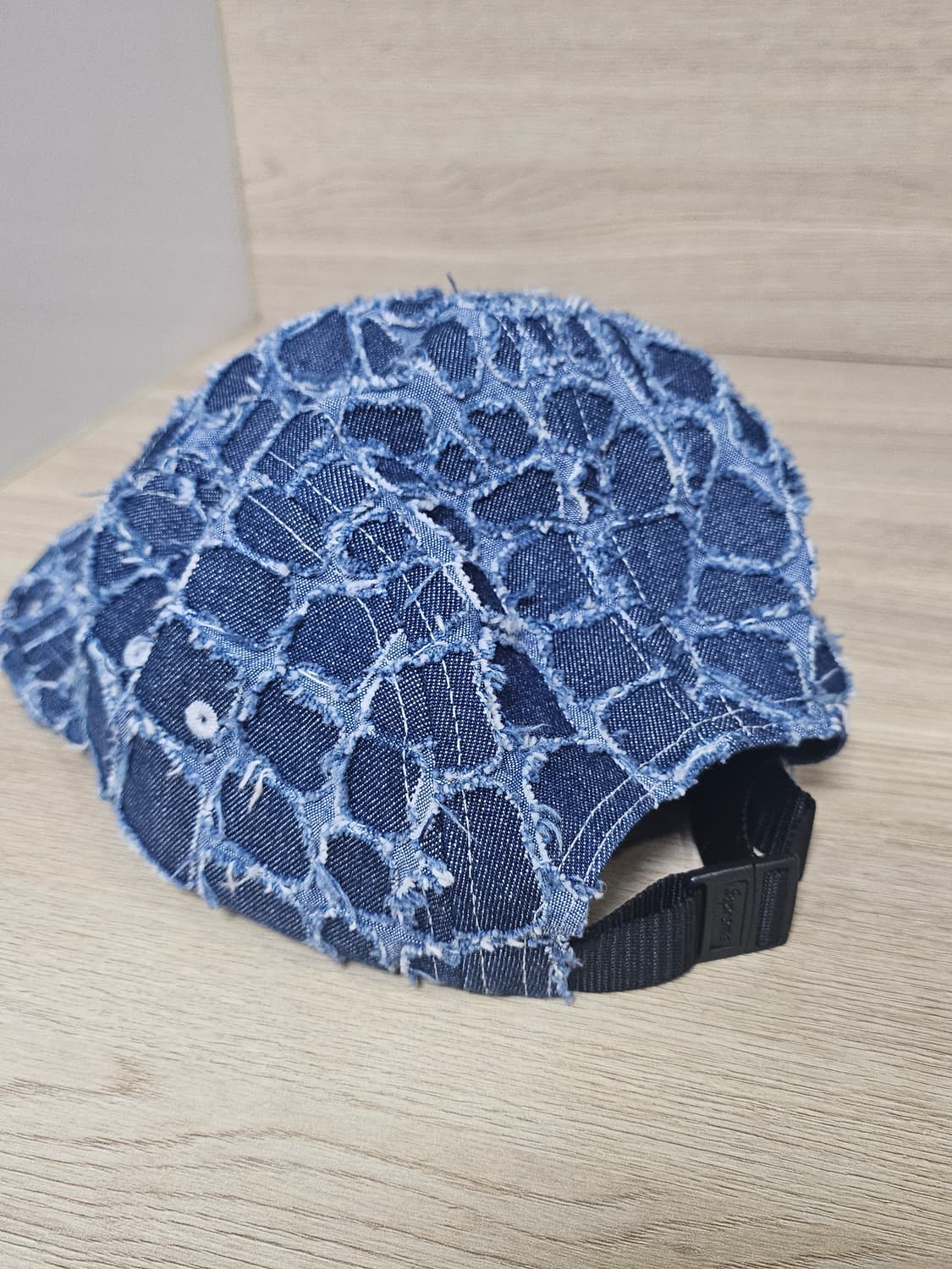 슈프림 프레이드 크록 데님 캠프캡 인디고 상품이미지2