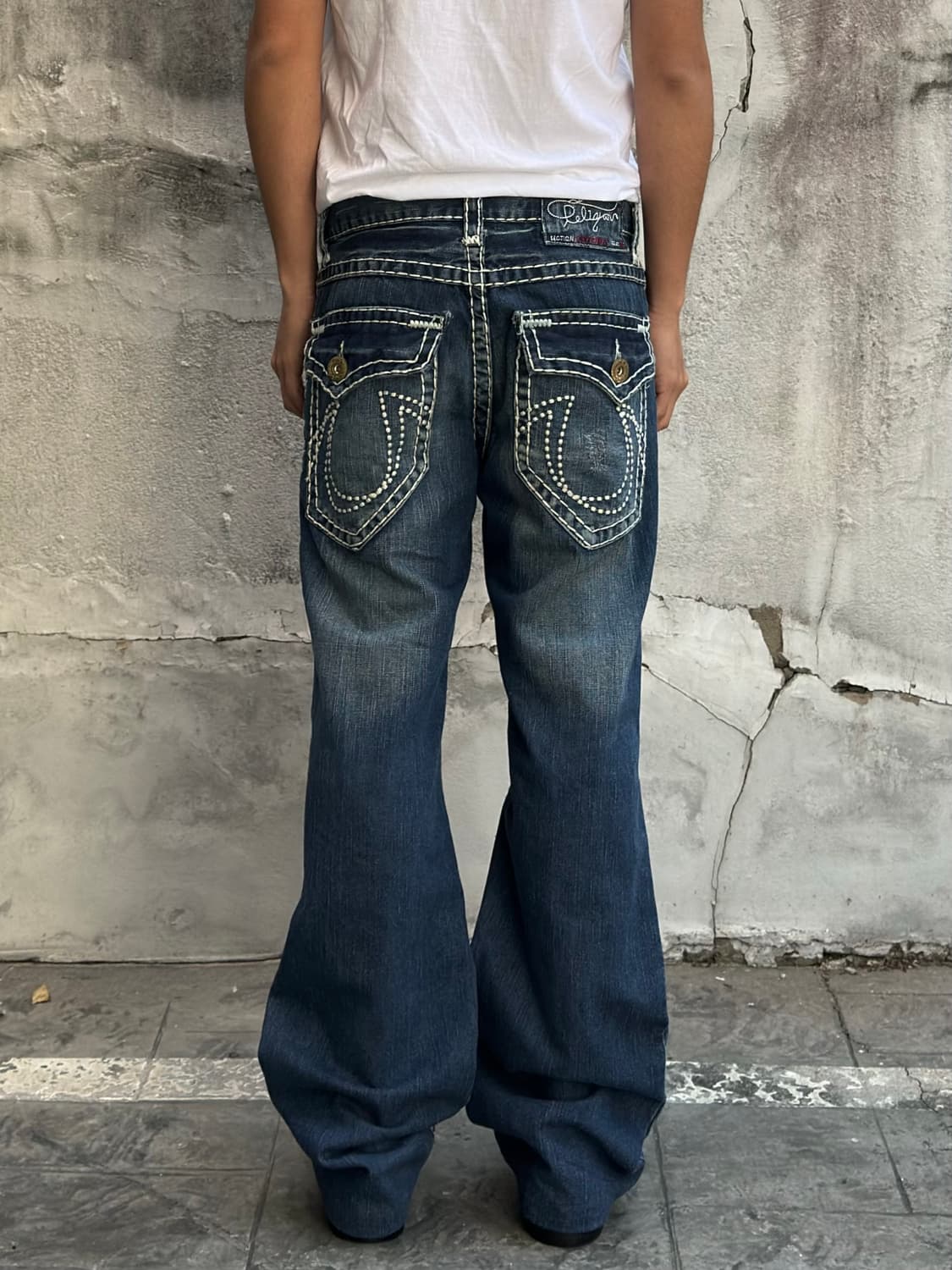 트루릴리전 조이 슈퍼 T 플레어 팬츠 상품이미지1