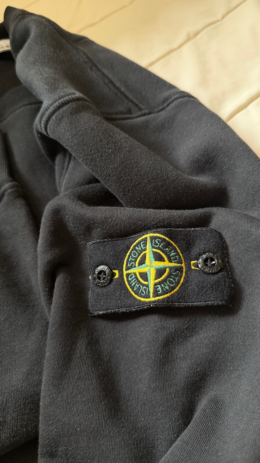 스톤아일랜드 맨투맨 25fw 상품이미지2