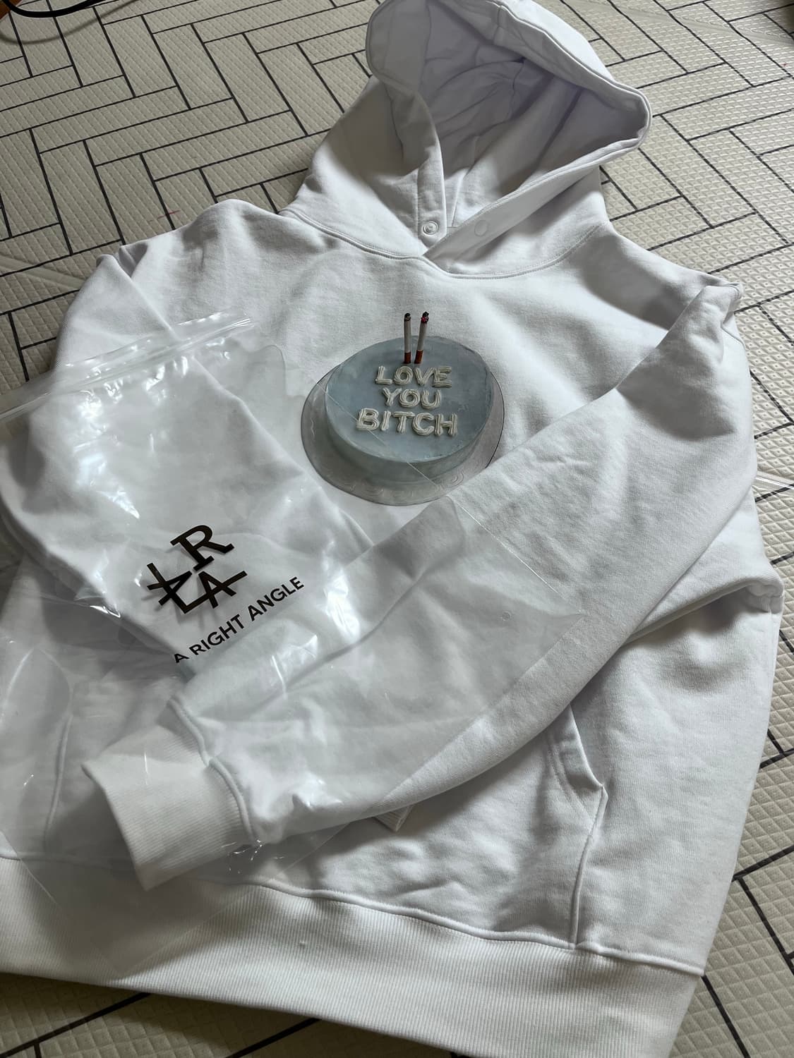 어라이트앵글 후드티 상품이미지3