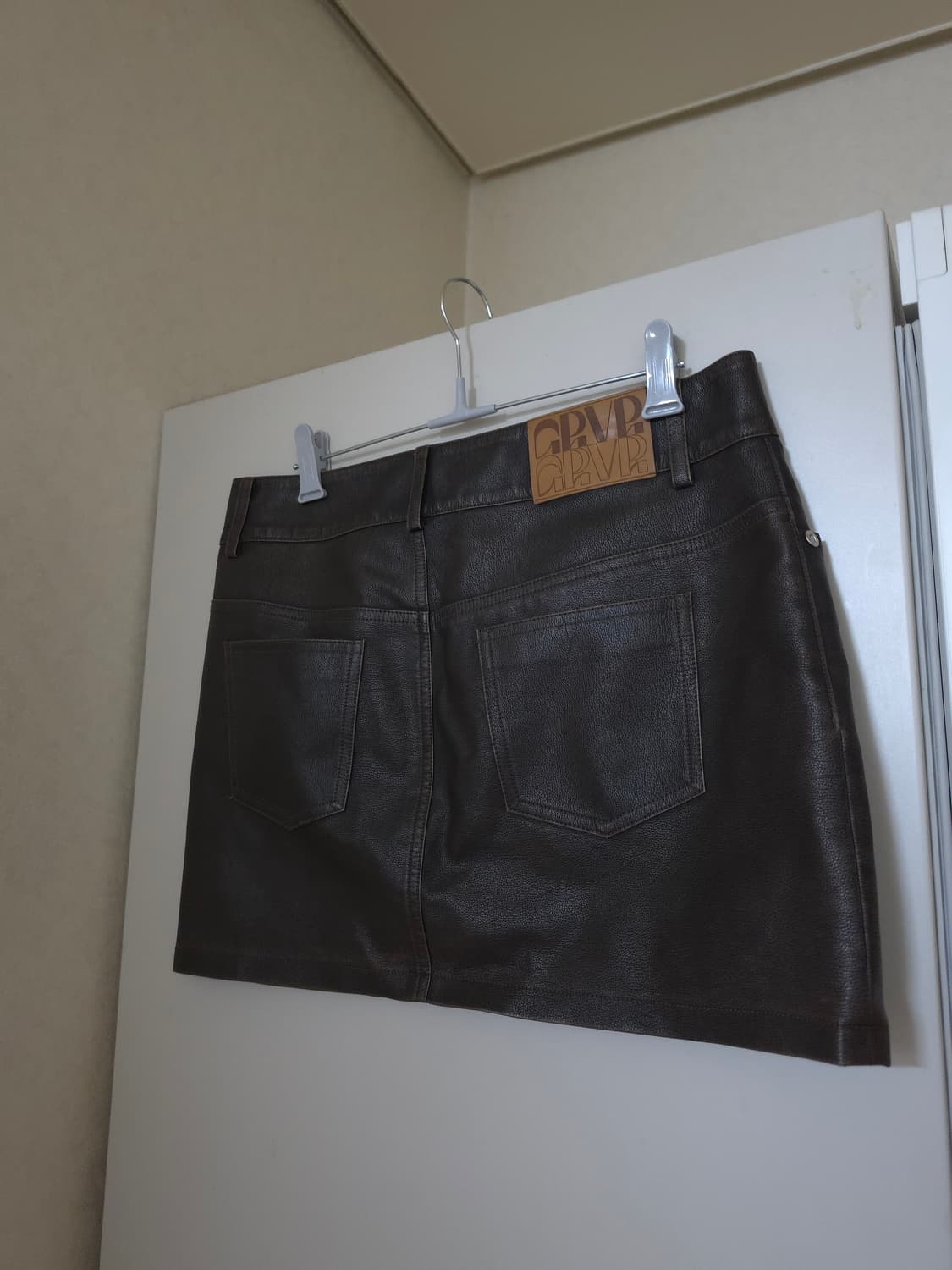 그로브 레더 미니스커트 상품이미지3