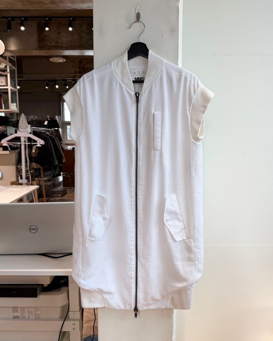 mm6 화이트 폴리에스터 슬리브리스 투웨이 자켓  상품이미지2