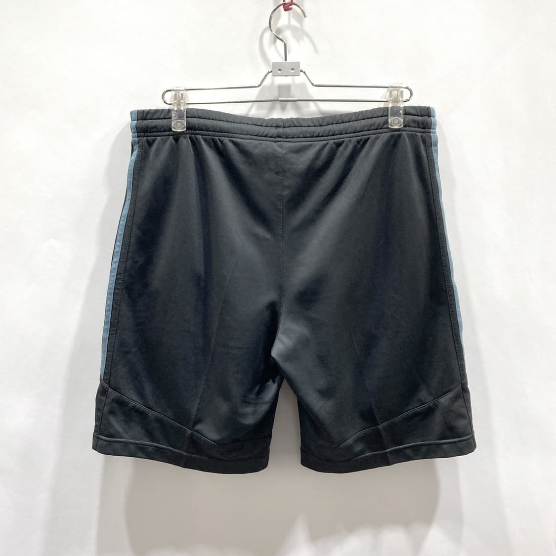 아디다스 남성 밴딩반바지 블랙 L  상품이미지2