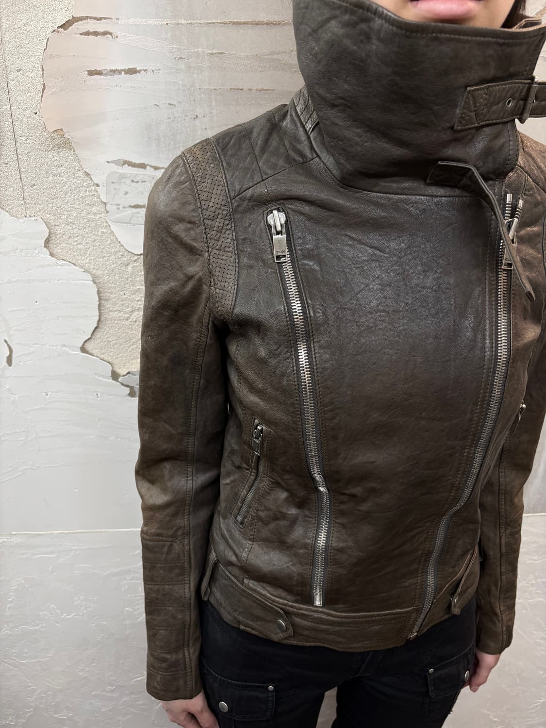 brown belt high neck sheepskin jacket 상품이미지3