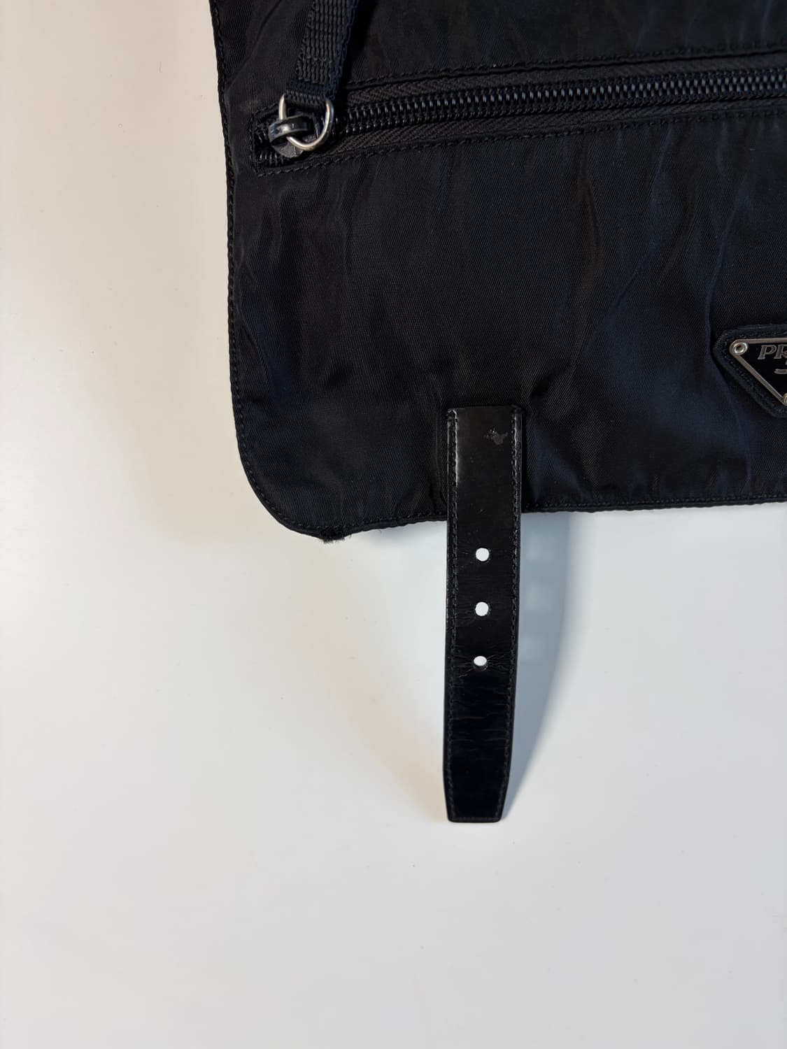 프라다 포코노 나일론 메신저백 크로스백 상품이미지10