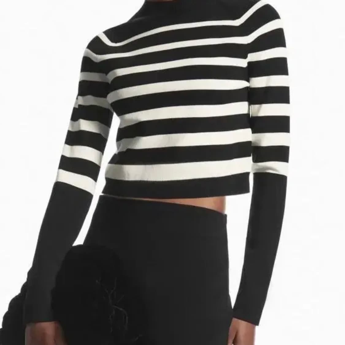 코스 COS 크롭 니티드 모크넥 탑 S 상품이미지1