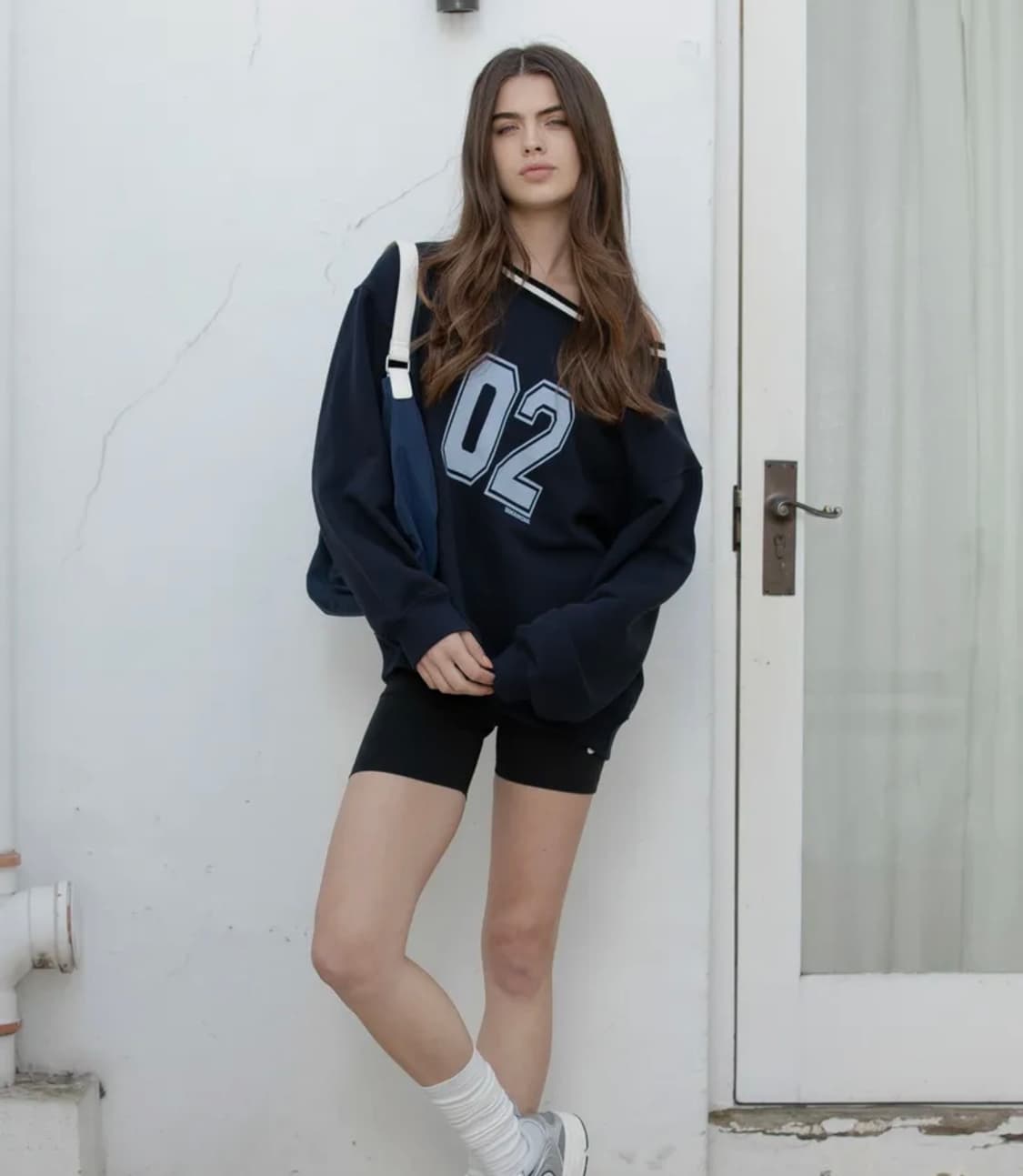 디망쉬 SPORTY OVERSIZE SWEATSHIRT (NAVY) 상품이미지3