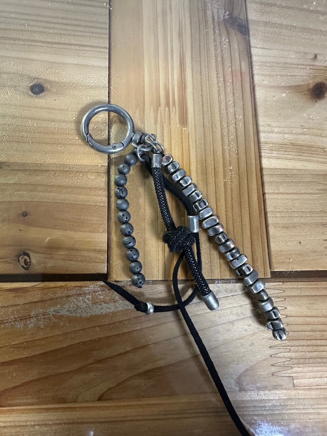 해칭룸 스톤 볼 키링 상품이미지1