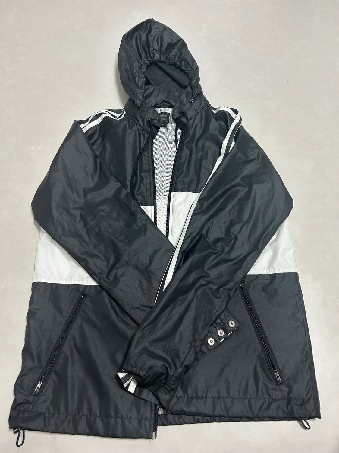 아디다스 바람막이 상품이미지1