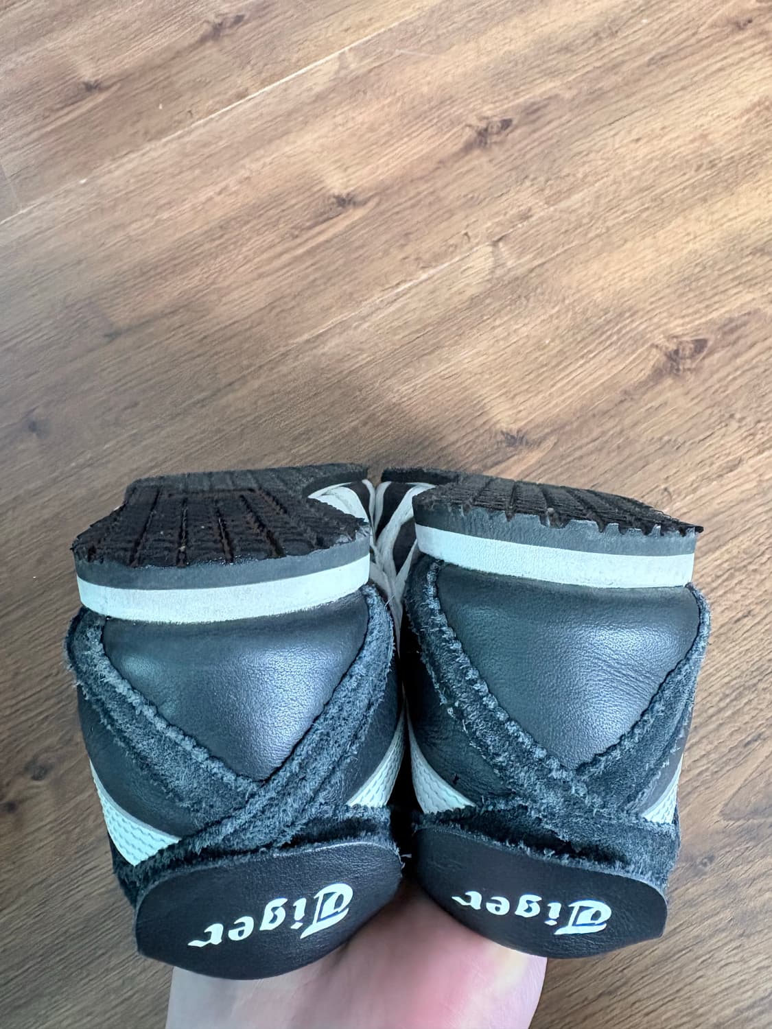 오니츠카 타이거 멕시코 66 블랙 상품이미지4