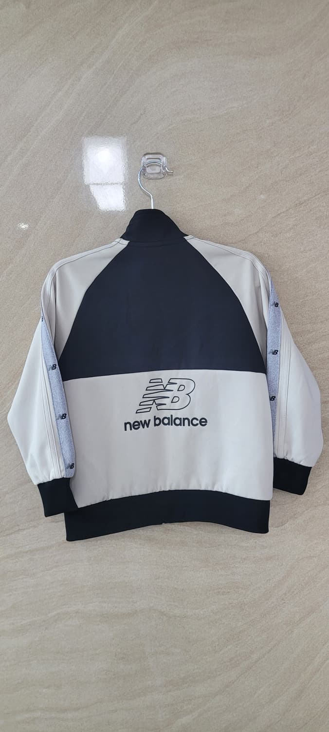 👶유아110사이즈👶 뉴발란스 트레이닝 셋업 상품이미지3